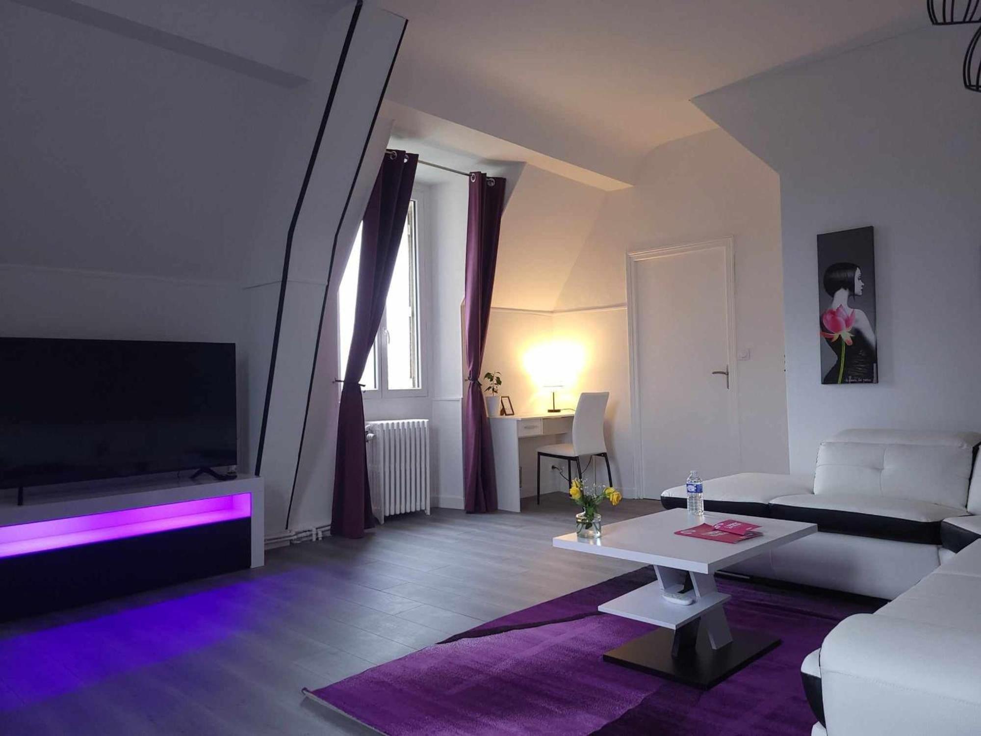 Sejour De Charme Au Chateau Avec Petit-Dejeuner Et Parking - Fr-1-591-705 Cluis Extérieur photo